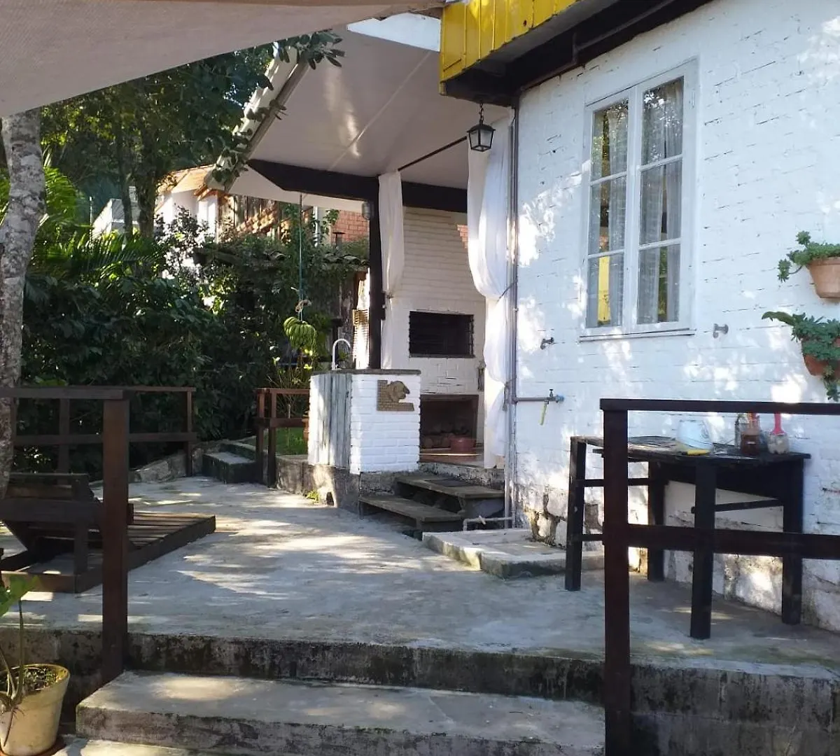 Casa de Férias Sambaqui - Casa De Hospedes Kitinet Florianópolis