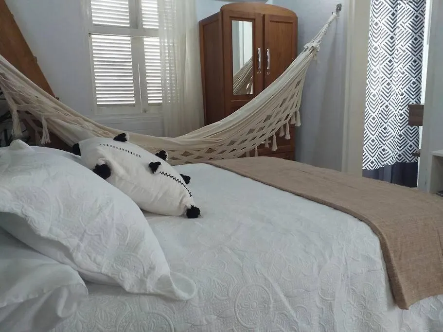Sambaqui - Casa De Hospedes Kitinet Florianópolis